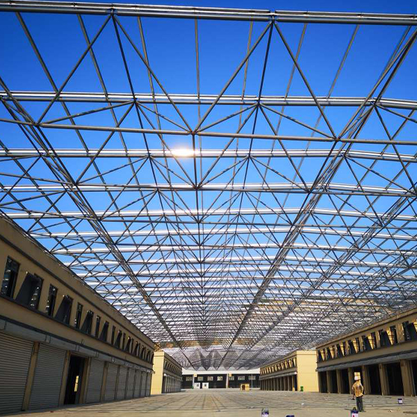 How are space frame structures